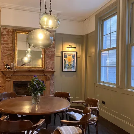 The Townhouse Tatil Evi