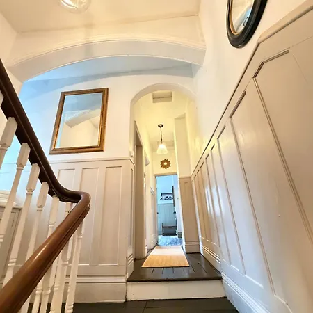 بيت للعطل The Townhouse *