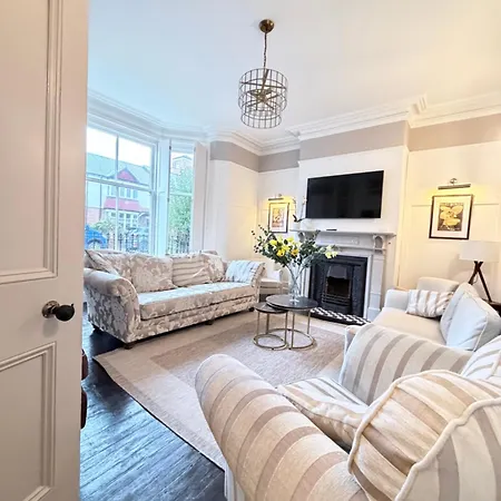 The Townhouse بيت للعطل سولتبرن باي ذا سي